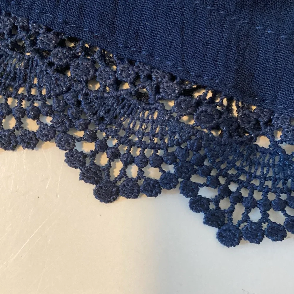Kingston Grey Junior’s Solid Crochet Trim Shorts Navy Small - Picture 7 of 7